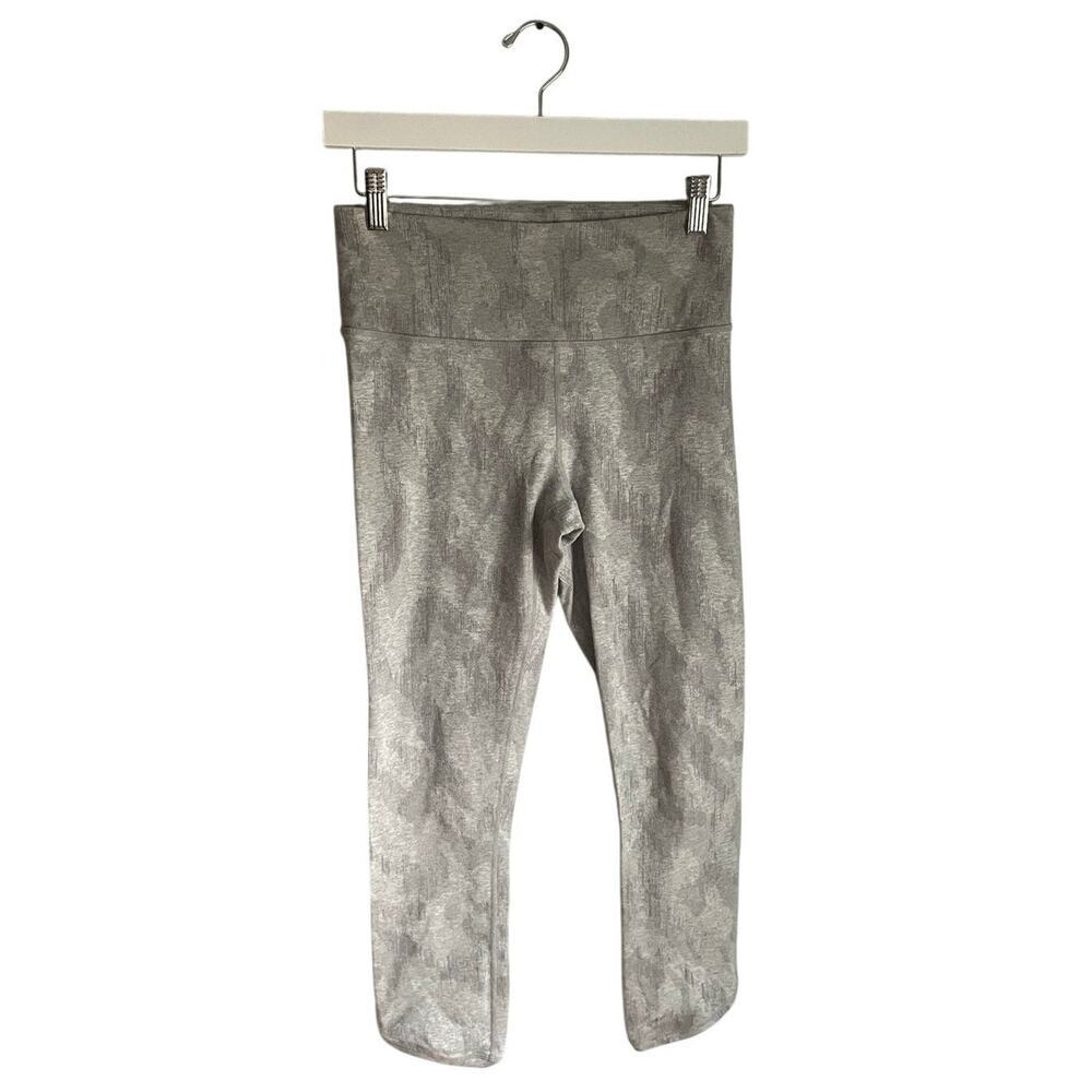 Athleta High Rise Chaturanga Capri Heathered Grey size Small